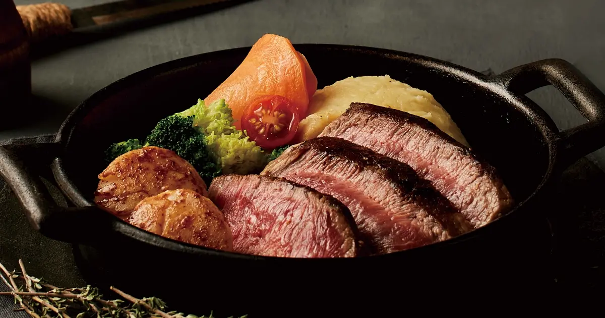 台中逢甲美食新霸主！傑克兄弟牛排轉型180坪Grill &amp; Bar，49元爽嗑自助吧與上百款微醺啤酒。