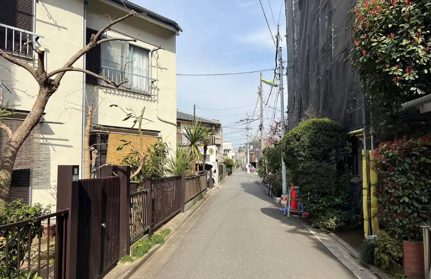 ▲當澀谷持續更新、新宿高樓不斷改建、東京車站每天吞吐數百萬人時，東京還有另一種截然不同的生活節奏。