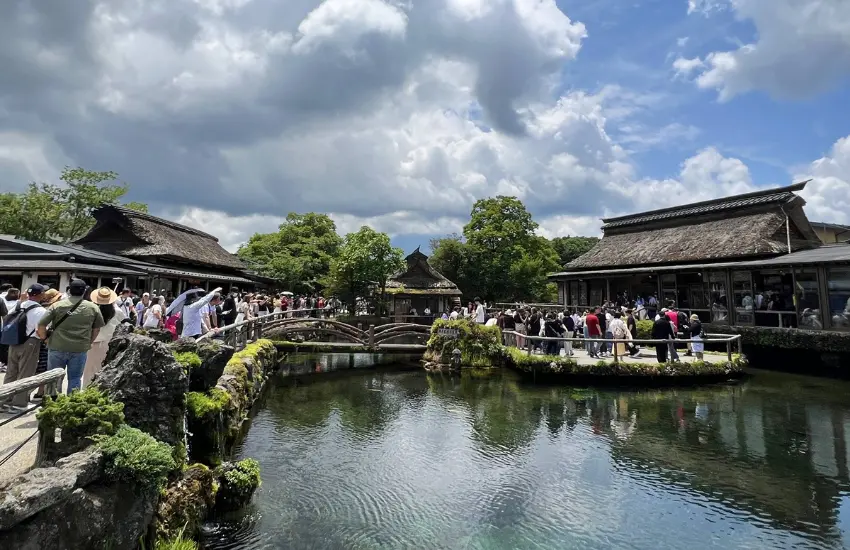 ▲對許多旅客來講,忍野八海常常會被放進可以順路看一下的選項裡。