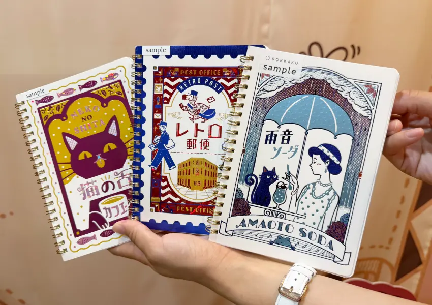 ▲具控必逛台北快閃店!現場也著一系列ROKKAKU X ob1toy貼紙組、線圈筆記本等文具商品。(攝影:鄭亦庭)