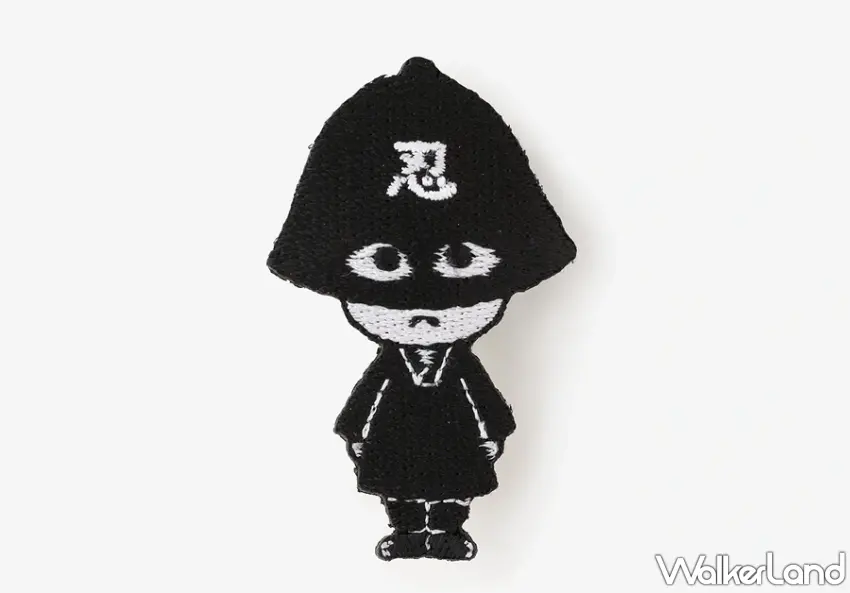 ▲細節質感滿分!百元台幣就能入手精緻「ちび影刺繡飾品」成為配件新巧思。 圖/SOU・SOU提供;窩客島編輯李維唐整理