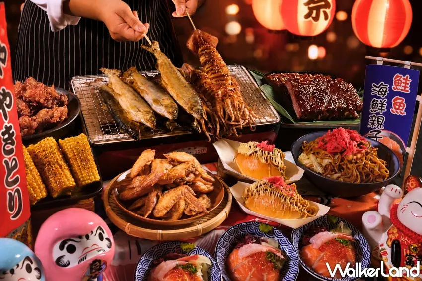 ▲栢麗廳夏祭屋台活動精心呈現多款現烤料理,包括醬烤大魷魚、週末限定鹽烤香魚、照燒醬烤豬肋排、奶油烤玉米以及澎湃的甜蝦鮭魚親子丼與炒麵麵包。圖/台北晶華酒店提供;窩客島編輯李維唐整理