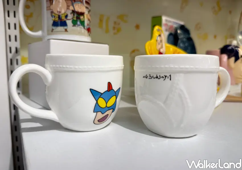 ▲台北西門蠟筆小新專賣店開賣數百款日本直送周邊,必買動感超人內褲馬克杯。(攝影:鄭亦庭)