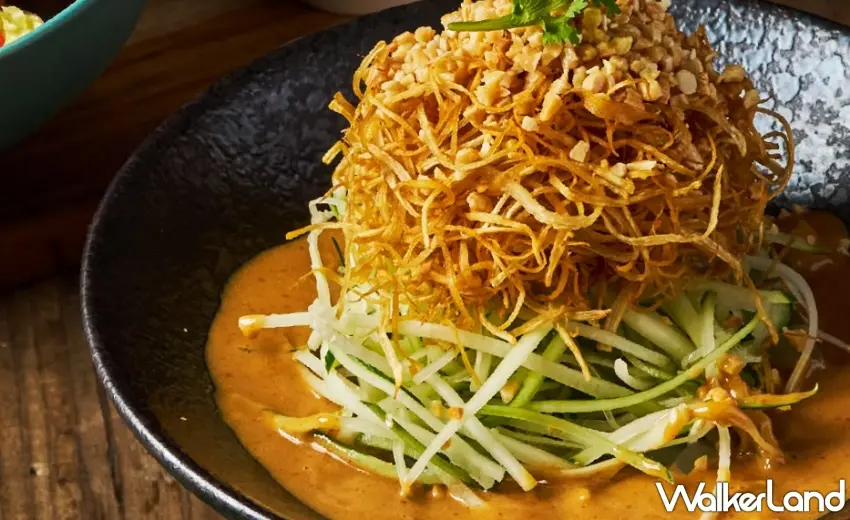 ▲開胃經典菜色「川味吉絲拉皮」,以Q彈水粉皮搭配特製芝麻醬與花生,微辣爽口非常開胃。 圖/養心茶樓提供;窩客島編輯李維唐整理