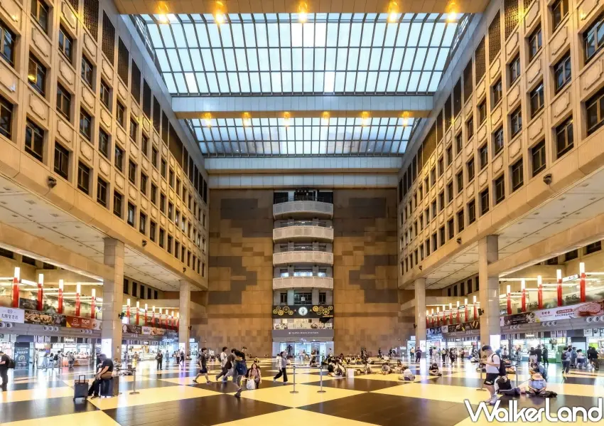 ▲挑高的台北車站大廳將於北二門設置600吋大螢幕電視牆,透過精采畫面向國際旅客展現台灣之美。