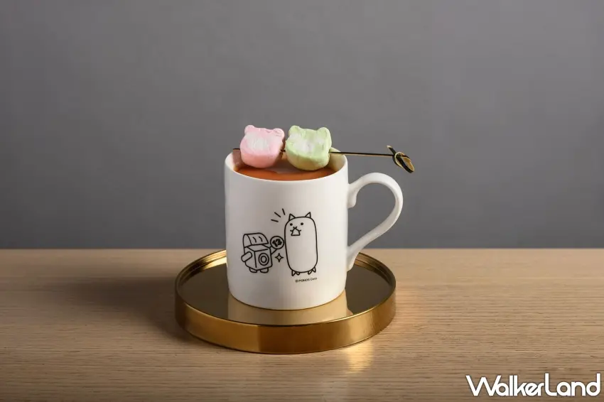 ▲「泰式奶茶」茶韻厚實奶香甜潤,頂層點綴炙燒棉花糖並附贈聯名馬克杯。 圖/天成文旅-華山町提供;窩客島編輯李維唐整理