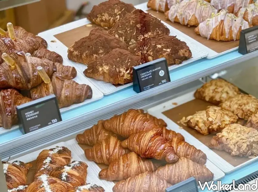 ▲各式現做可頌,包括蜂蜜可頌、巧克力杏仁可頌及檸檬可頌等多種口味,滿足甜點控吃到飽的所有渴望。(攝影:鄭雅之)