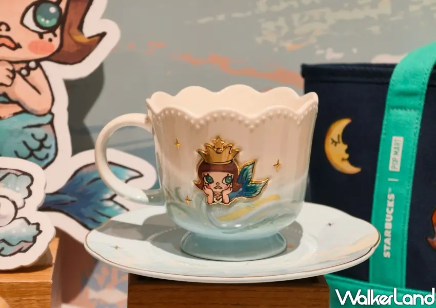 ▲星巴克POP MART MOLLY馬克杯盤組，展現優雅精緻的海洋精靈風格。(攝影：鄭雅之)