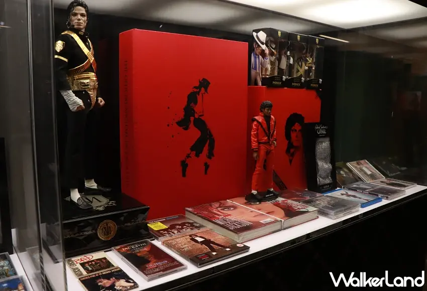 ▲現場展出逼真還原的麥可傑克森Thriller經典紅色戰袍造型人偶,展現極高收藏工藝與質感。圖/KYUBI提供;窩客島編輯李維唐整理