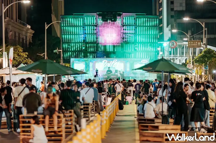 ▲入住三天兩夜加碼贈總價值8,976元的雙日票含跨夜DJ派對入場券，圖為去年JAM JAM ASIA亞洲音樂節熱鬧盛況。 圖／潮臺北Trendy Taipei 臉書提供；窩客島整理