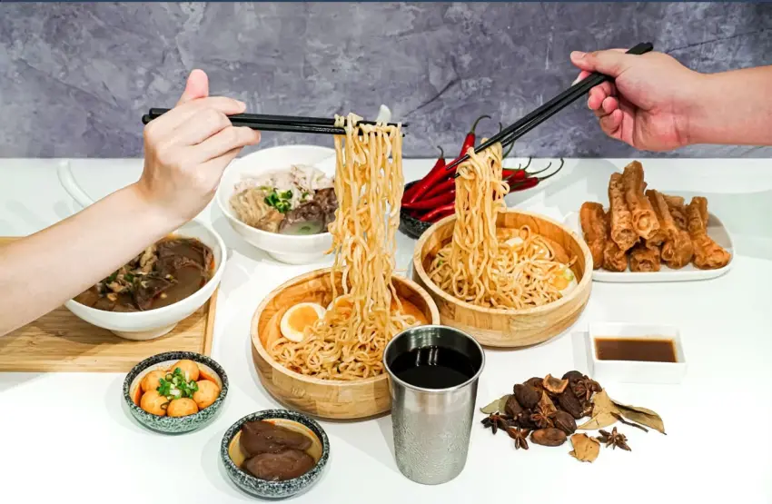 ▲Threads上瘋傳的生日省錢攻略引爆熱潮，免費排餐與麵包等各式好康讓各路壽星驚喜不已。