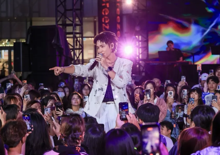 ▲鼓鼓呂思緯壓軸登場松山文創夏日音樂節,帶來我現在又在想你了夏日前夜祭開唱。(圖片來源:相信音樂)