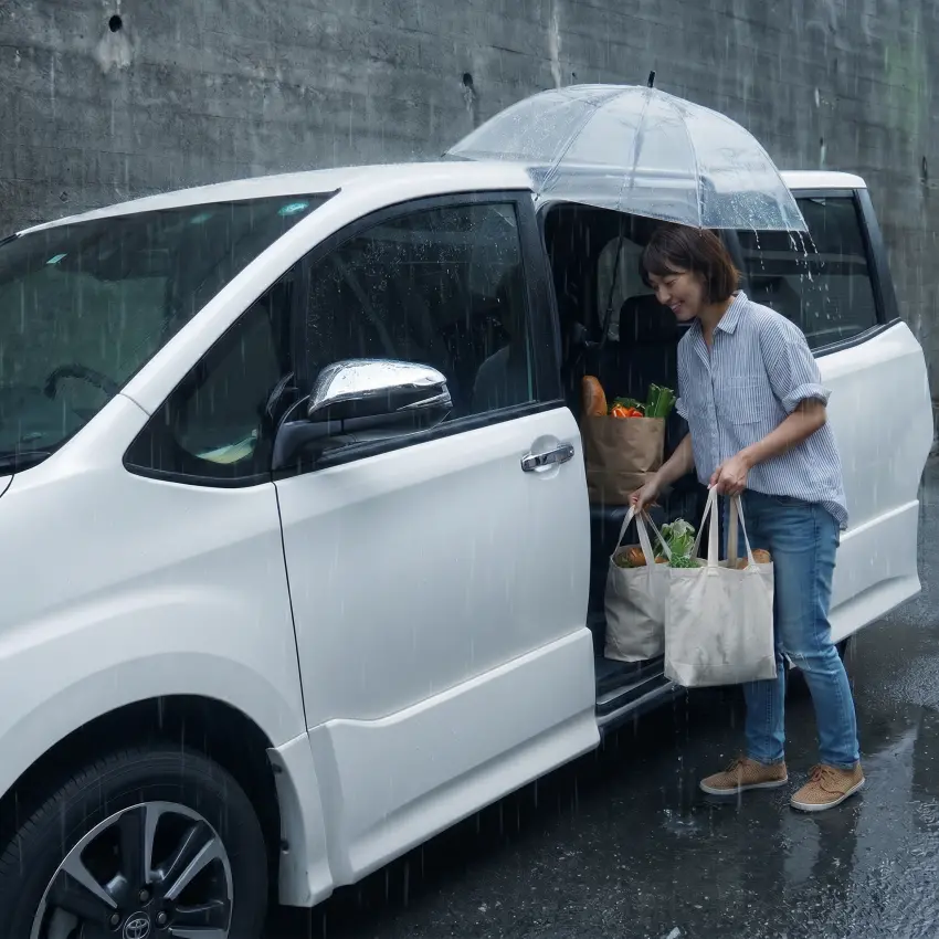 ▲台灣連日大雨讓人出門狼狽不堪，極需實用的雨季小幫手來救援。