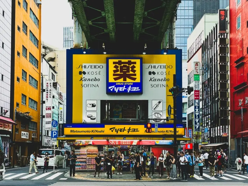 ▲購物當下須透過手機掃描專屬系統登錄護照,並預先設定離境後的退稅領取方式。
