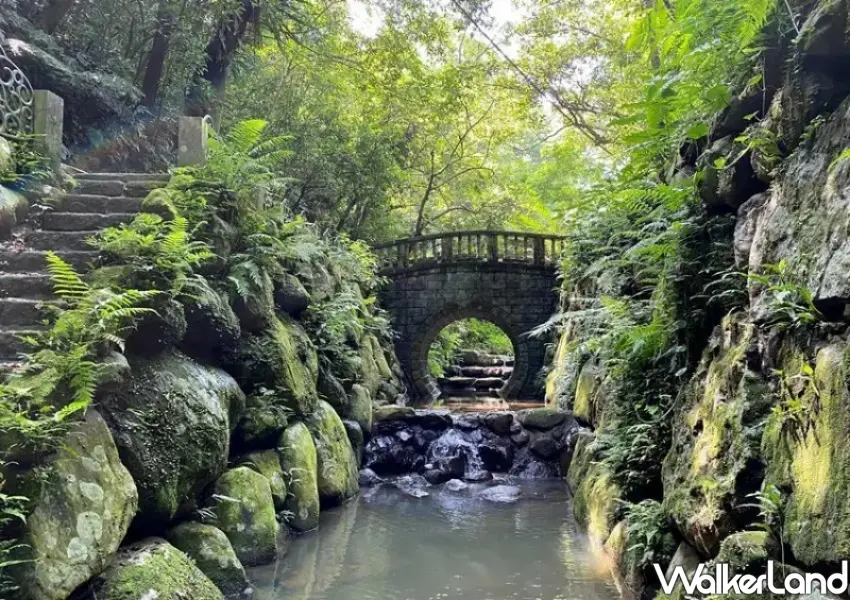 ▲搭乘捷運至廣慈奉天宮站即可順遊虎山親山步道,沿途充滿自然綠意,是台北信義區熱門的踏青健行景點。