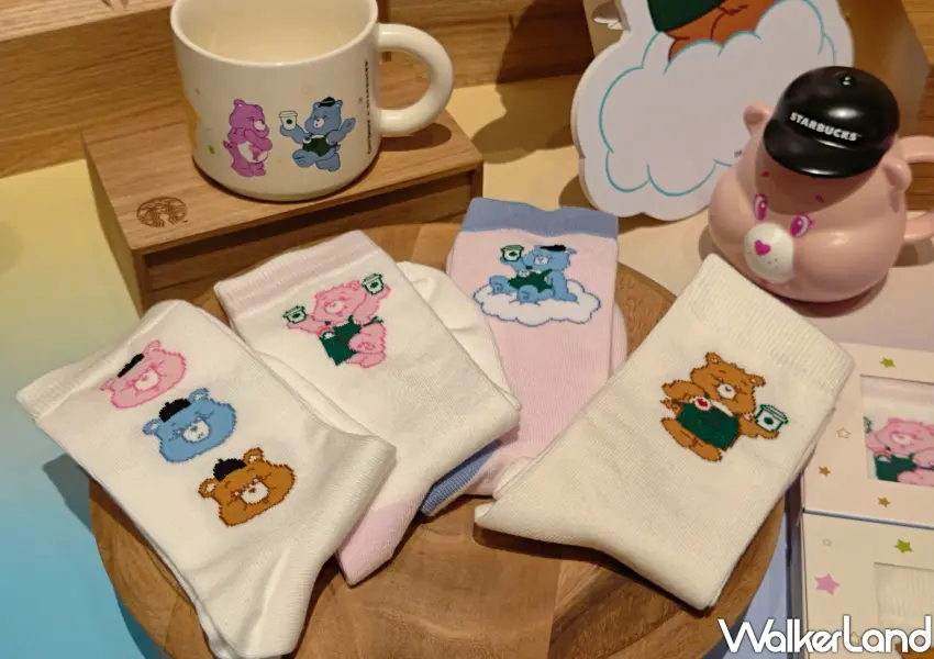 ▲星巴克CareBears聯名襪子組提供金星禮兌換,刺繡圖騰展現滿滿療癒細節。(攝影:鄭雅之)