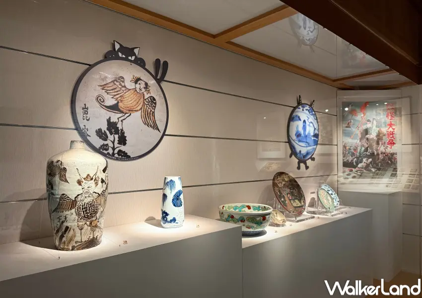 ▲北投文物館特展《百鬼繚亂》精選百餘件橫跨江戶至昭和時代珍貴妖怪館藏。(攝影:鄭亦庭)