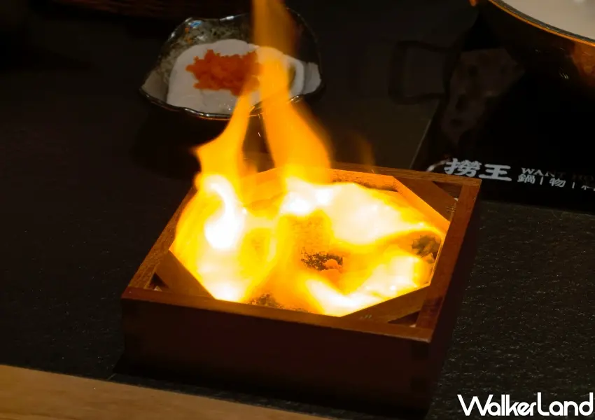 ▲極上椒香火焰牛以炙燒工序引出濃郁肉香,視覺與味覺雙重滿足。(攝影:鄭雅之)