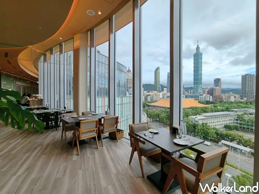 ▲SALT&STONE將源自LA的時尚加州餐桌落腳大巨蛋,用餐時還能遠眺台北美景與地標景致。(攝影:鄭雅之)