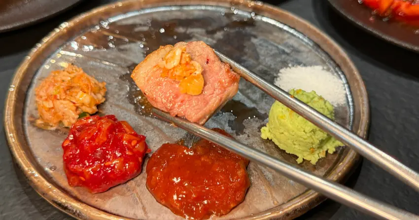 囕盈豚台北大巨蛋菜單、候位辦法先看！首爾3大必吃韓式燒肉，店員推薦隱藏吃法