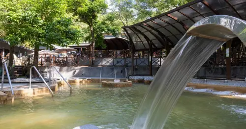 花蓮山林秘境泡黃金湯！天成逸旅蝴蝶谷推出補助優惠，平旺日雙人連住二泊六食每人每晚1,871元起