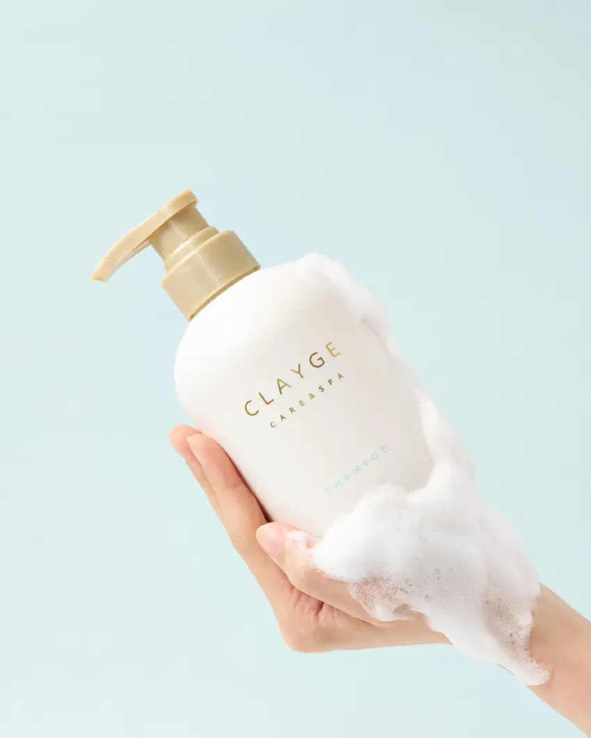 ▲近期這款日本CLAYGE洗髮精在社群掀起討論風潮,成為網友間話題度極高的能量淨化洗髮精。