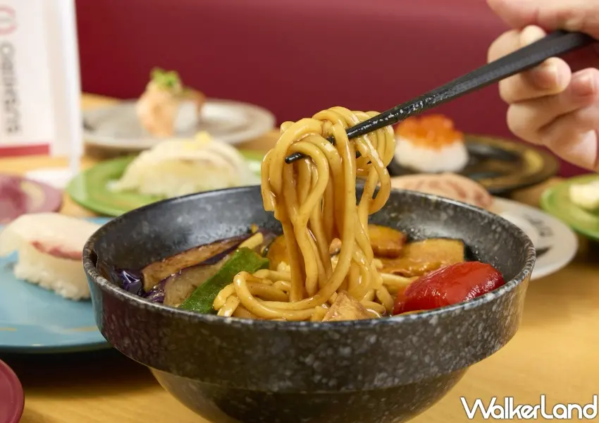 ▲壽司郎道地日本風味湯咖哩拉麵,濃郁辛香湯頭加入南瓜與馬鈴薯等豐富蔬菜,搭配Q彈麵條呈現靈魂北海道美食。