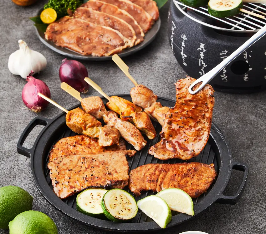 ▲一次包辦豚里肌、豬肉串、根島蝦與雞翅。