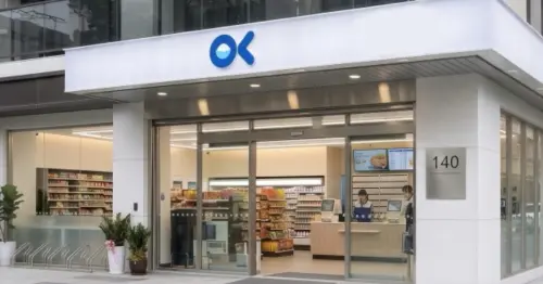OK超商換藍白新招牌！日本零食、進口商品為主，網直呼有日本超商的錯覺