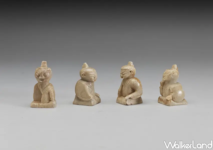 ▲台北故宮特展必看文物〈西漢 滑石人〉為漢代墓葬席鎮,呈現南方地區鮮明的雕刻風格與區域特色。
