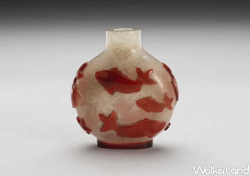 ▲台北故宮特展「匯流1950」劃分四大主題章節,展出呈現南方工藝特色的江西箱代表性文物。