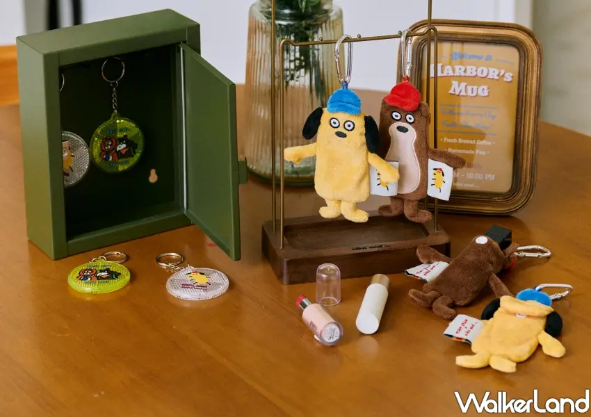 ▲niko and … 屎蛋唐尼聯名玩偶吊飾與唇膏收納包質感公開,可愛動物角色融入日常小物件。