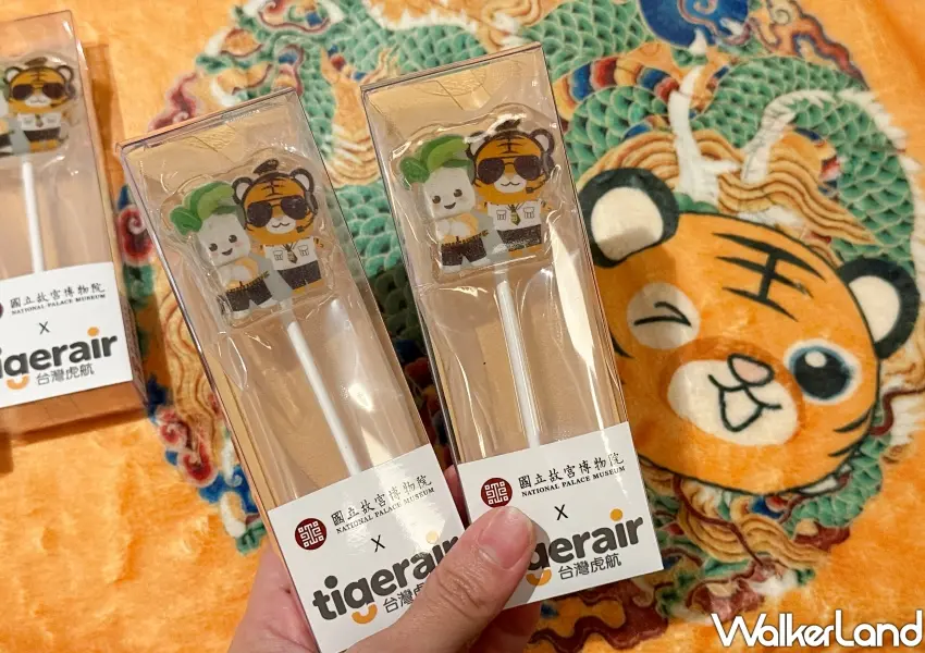 ▲小翠虎將棒棒糖融合故宮小翠與虎將可愛形象，銅板價100元即可輕鬆入手解味蕾的甜味驚喜。(攝影：鄭雅之)