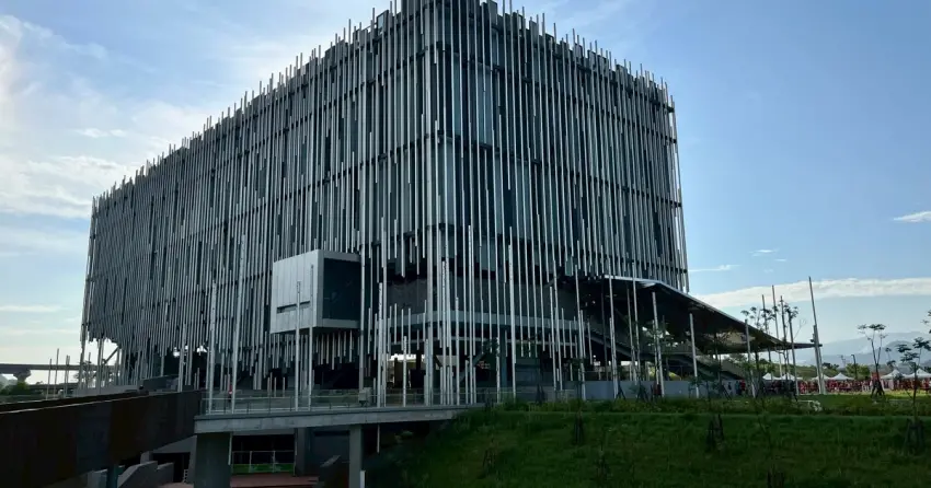 完成打卡直接領1,000元住宿折抵券！新北500萬加碼好禮大公開，百萬白色TOYOTA純電車與iPhone免費抽