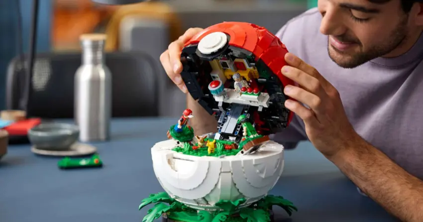 寶可夢迷真的會跪！LEGO全新「精靈球樂高」重現熱血對戰場景，打開竟藏大木博士研究所