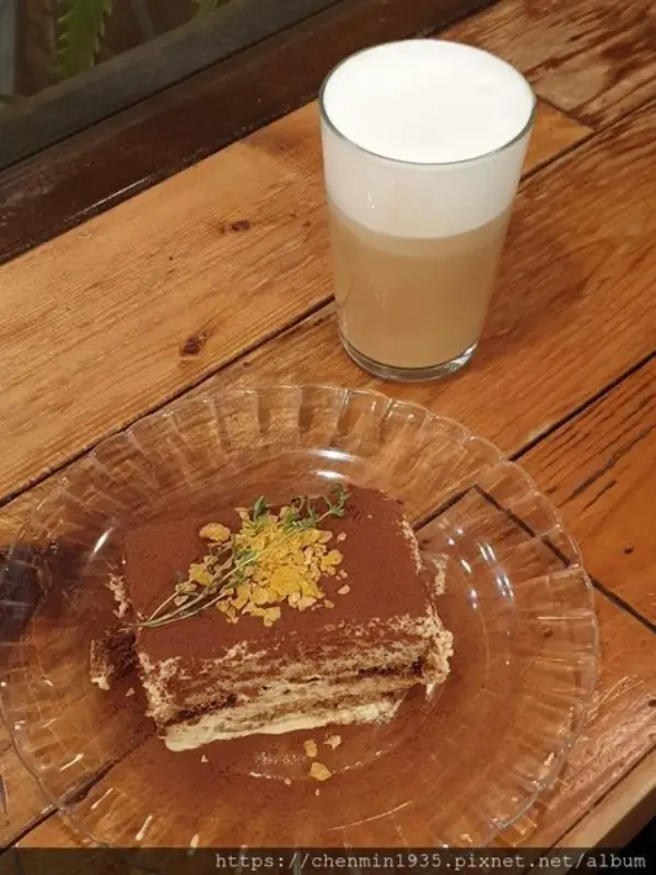▲台北小巨蛋深夜咖啡廳推薦!開到凌晨2點「Remember Me Café」。(攝影:部落客 鍾愛銅板美食的貪吃鬼)