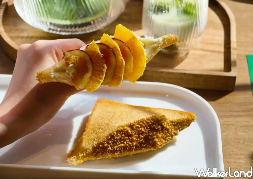▲流動茶席搭配酥脆又有轉折口感的脆裂湧動三明治,呈現質感茶點與茶飲組合。(攝影:鄭雅之)