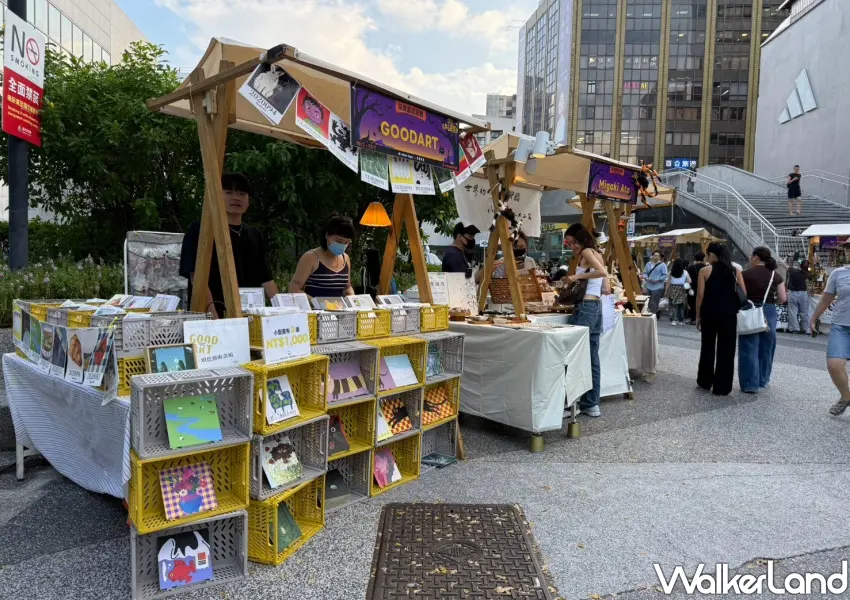 ▲心中山萬聖節市集現場擺設創作出色的特色攤位,吸引許多民眾搭捷運前來逛市集與打卡聚會。