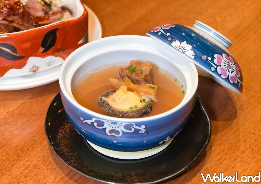 ▲海の味和牛清湯將高湯與鮑魚大根細火慢蒸,轉化為淡雅鮮甜的完美風味。(攝影:鄭雅之)