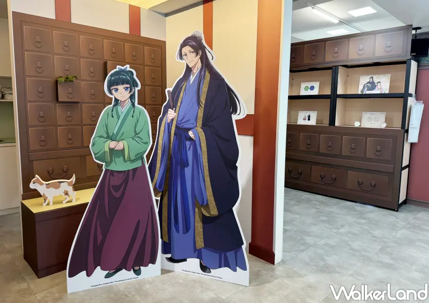▲《藥師少女的獨語》攜手FANFANS CAFÉ推出主題聯名咖啡廳,經典宮廷打卡點與貓貓、壬氏主題餐必拍。(攝影:鄭亦庭)