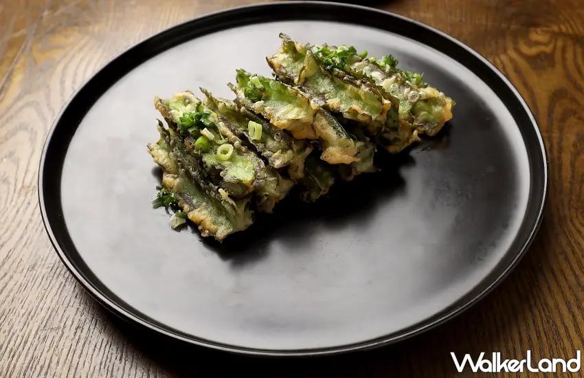 ▲秋季限定的「酥炸翼豆」也是點水樓人氣菜色!外型像翅膀的翼豆裹上薄脆麵衣,炸出金黃酥香的外層,還能看見翼豆獨特的波浪輪廓。咬下帶著爽脆口感,是秋天才吃得到的季節滋味。圖/點水樓提供;窩客島整理