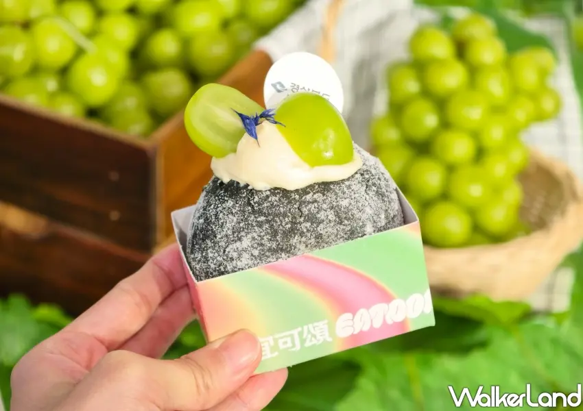 ▲宜可頌旗下EATDONUT推出的蜂蜜優格麝香葡萄生甜甜圈,巧妙結合酸甜優格、草本紫蘇與頂級鮮美果實,風味清爽有層次。