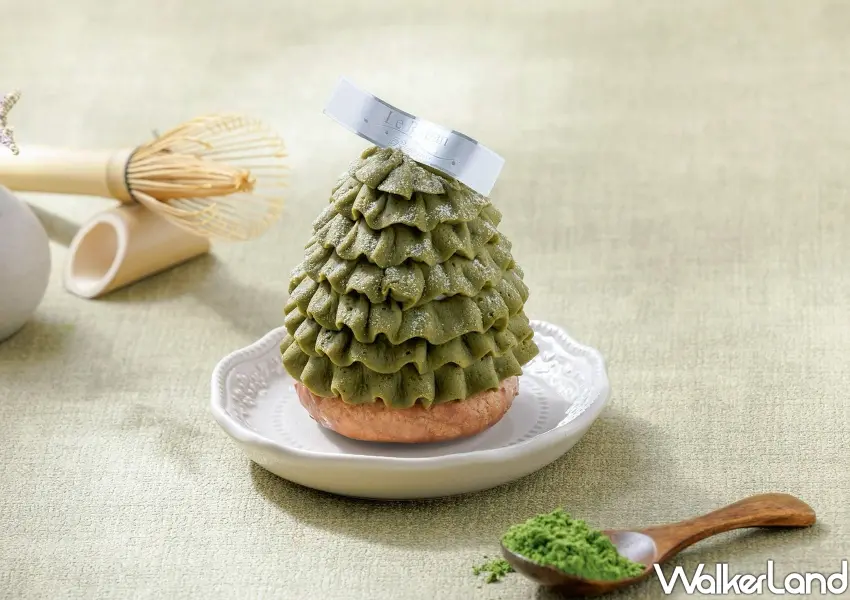 ▲秋栗茶韻蒙布朗將法式經典重新演繹，細緻抹茶栗子泥包裹滑順抹茶布蕾與酥脆焦糖蛋白餅，淋上巧克力更顯溫潤典雅。   