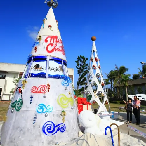 台南北門聖誕廣場，見證白雪聖誕樹的浪漫愛情！