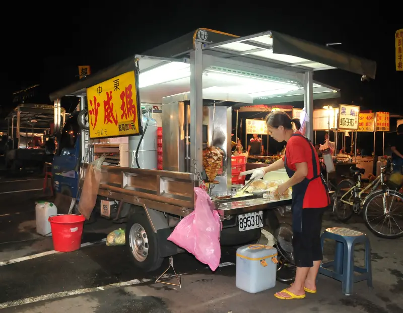 中東沙威瑪 (南港成功夜市)