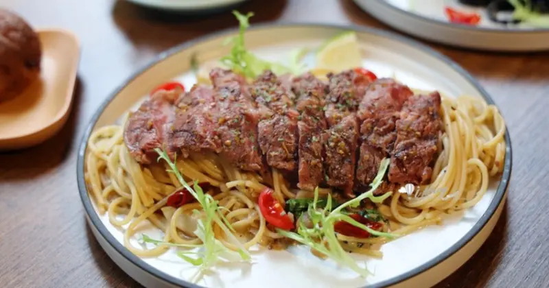 新北泰山爆紅早午餐！葛雷早午餐&義式餐館，高CP值不限時吃到晚。