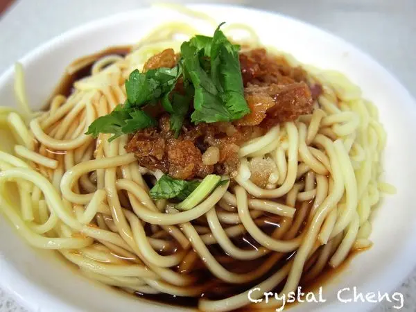 【台北美食推薦】佳興魚丸店 看起來非常簡單越香乾麵出乎意料的美味呀！！(公館美食 台大美食 小吃)