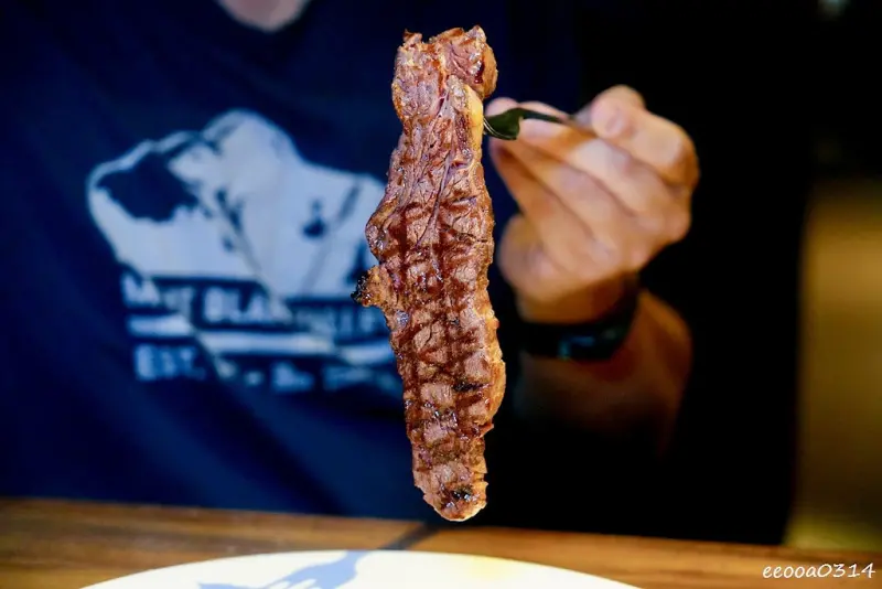 台北牛排推薦｜亨利客原味炭烤牛排，老饕牛排88折嚐鮮、A5和