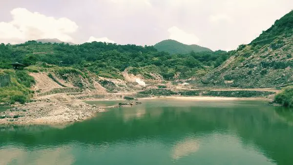 硫磺谷：市區中的奇景(北投)