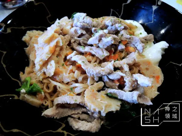 [台南食記] Nash 吃 保哥黑輪 炒泡麵